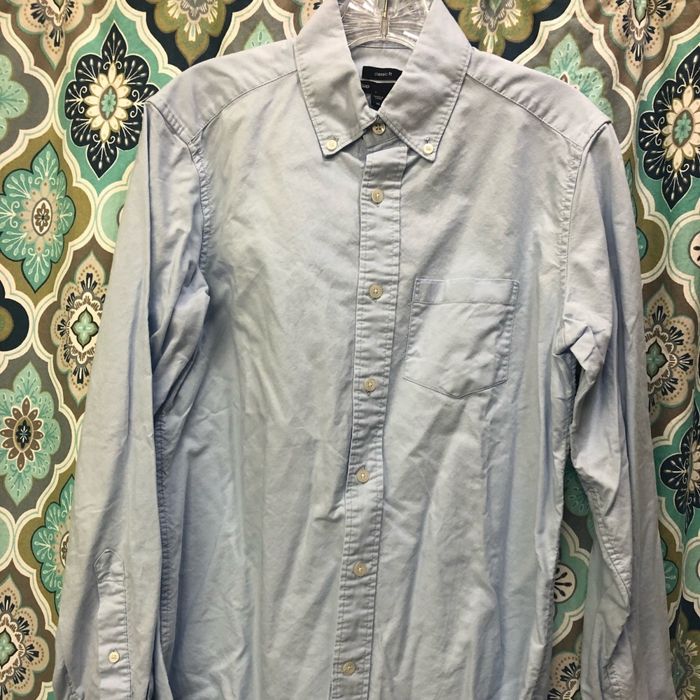 Gap classic fit button down